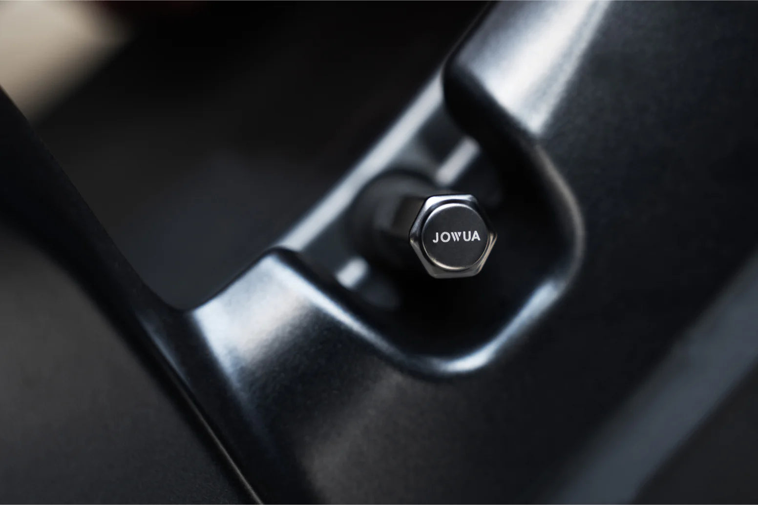 Jowua 100W Portable Air Compressor for Tesla