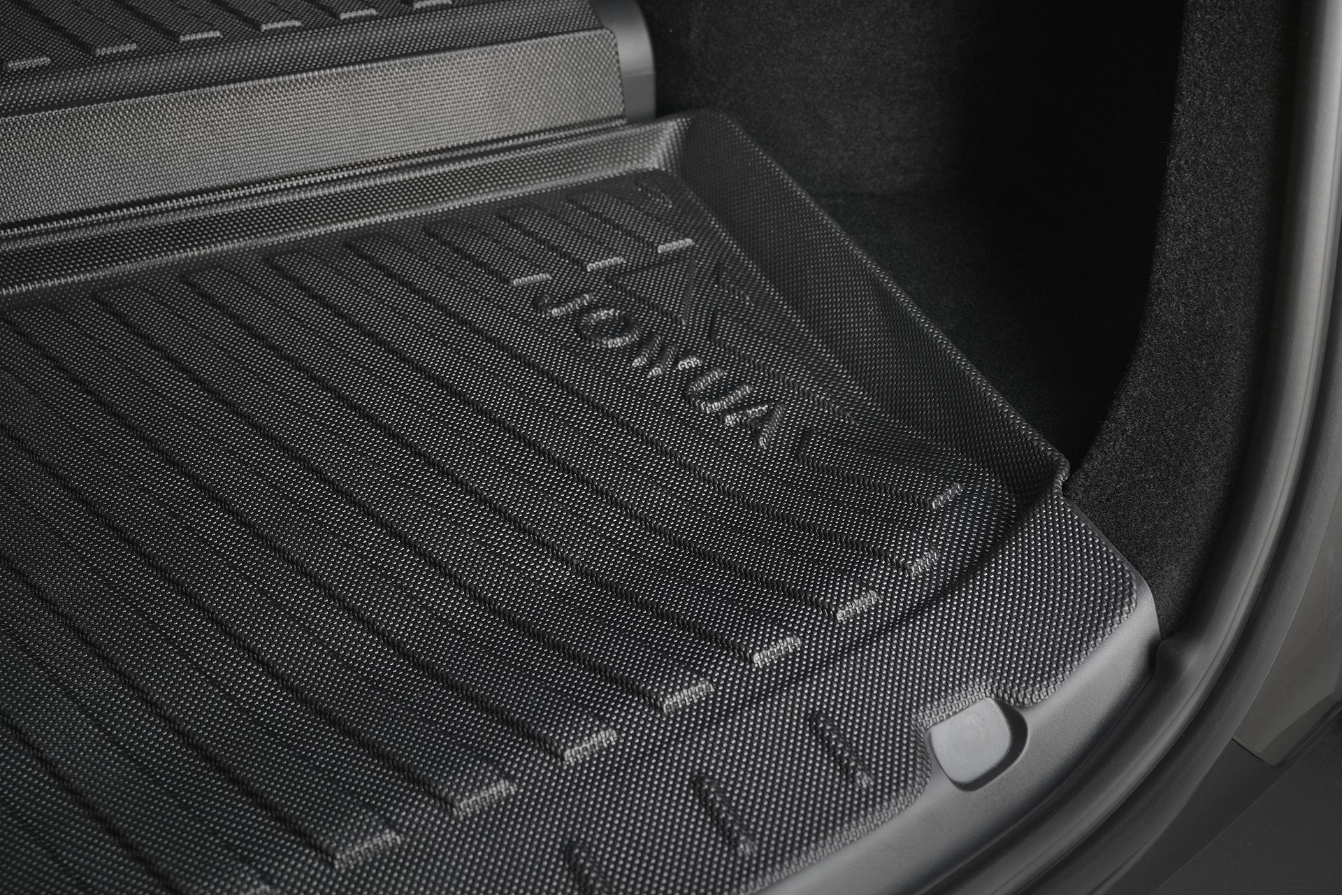 Jowua Model Y L (2026+) All Weather Floor Liner (Right Hand Drive Version)(贈送 前+後屏幕保護貼及免費安裝)