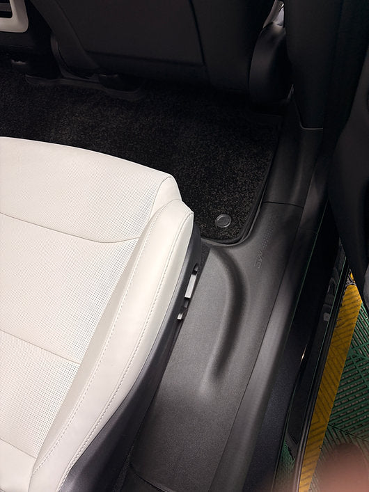 3W Tesla Model Y L 地氈+保護墊套裝(贈送 前+後屏幕保護貼及免費安裝)現貨