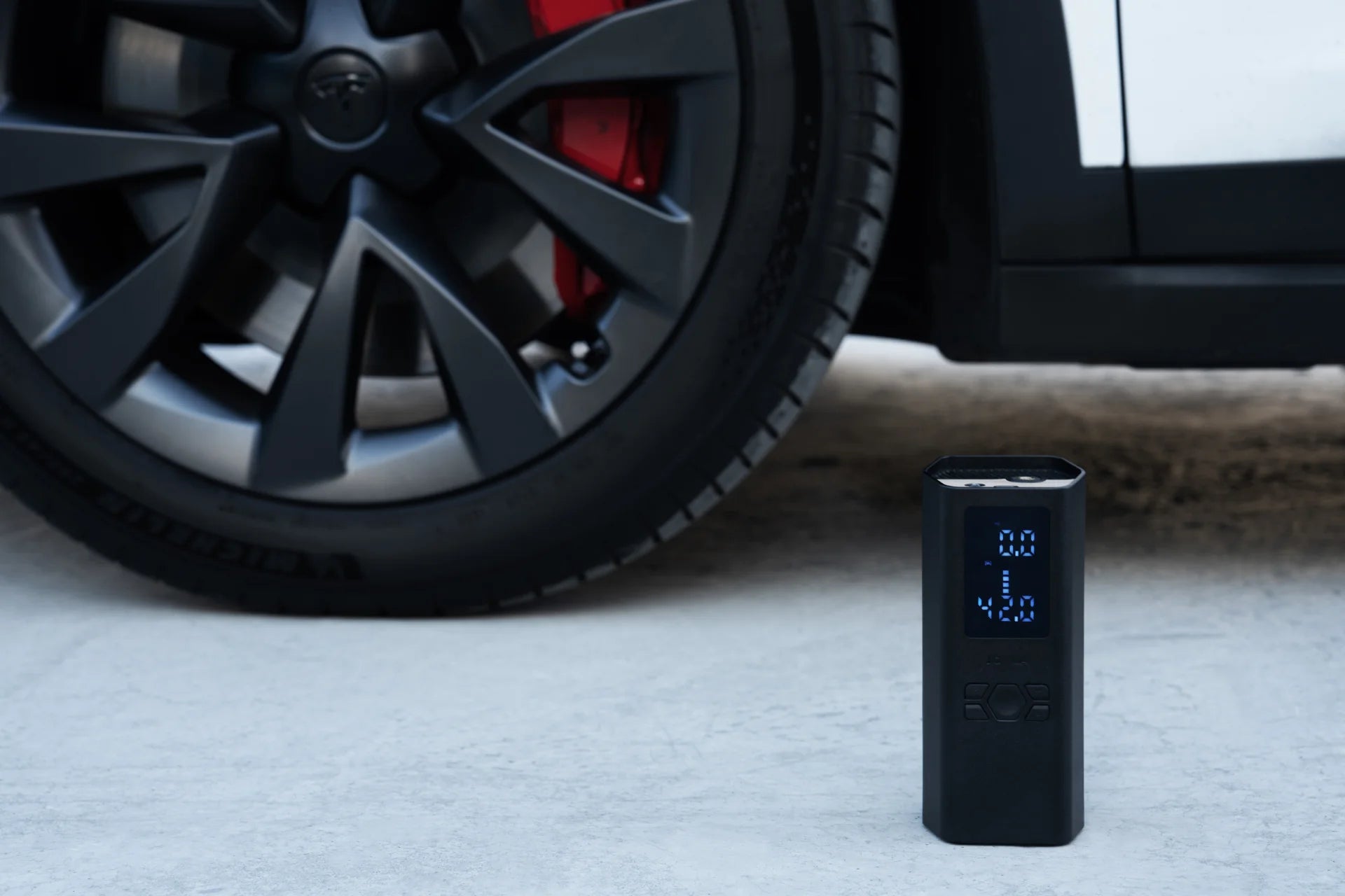Jowua 100W Portable Air Compressor for Tesla